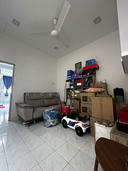 Rumah Teres 2 Tingkat untuk Dijual di Senawang (Negeri Sembilan) - Nicky Chua - Living Room - PropertyGuru.com.my