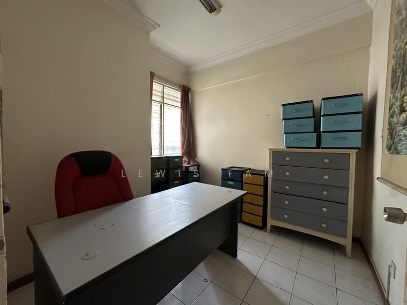 2-storey Terraced House for Sale in Bandar Mahkota Cheras (Cheras) - Lewis Tam - Study - PropertyGuru.com.my