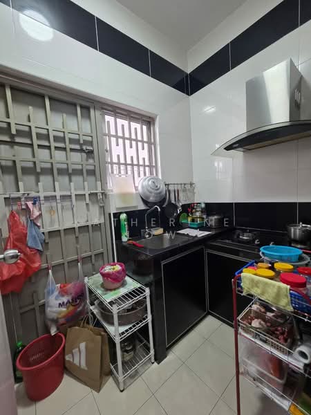Rumah Teres 2 Tingkat untuk Dijual di Setia Tropika (Johor Bahru) - Katherine Low - Kitchen - PropertyGuru.com.my
