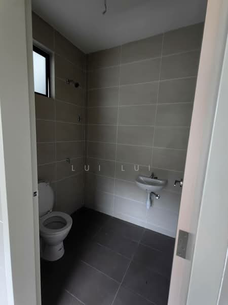 Rumah Kluster untuk Dijual di Iskandar Puteri (Nusajaya) (Johor) - Lui Lui - Bathroom - PropertyGuru.com.my