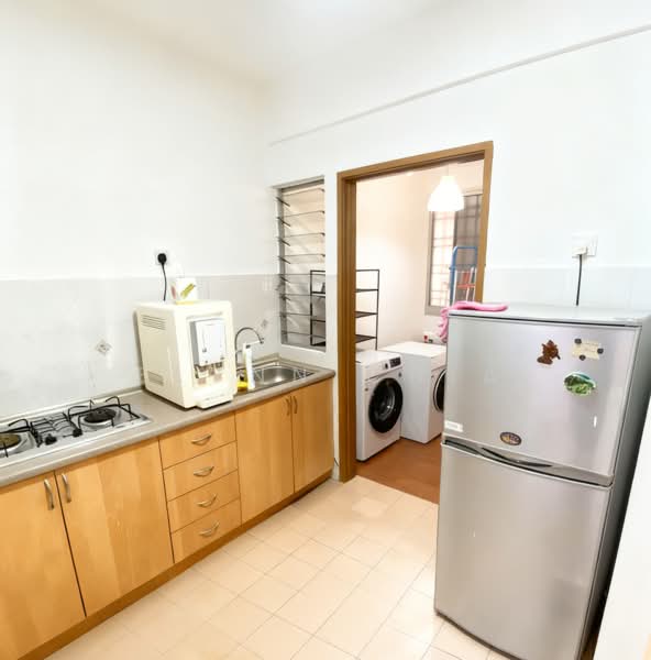 Kondominium untuk Disewa di Puncak Seri Kelana - Elynn Chia - Kitchen - PropertyGuru.com.my