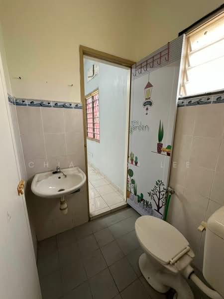 2-storey Terraced House for Sale in Kajang (Selangor) - Chia Booi Lee - Bathroom - PropertyGuru.com.my