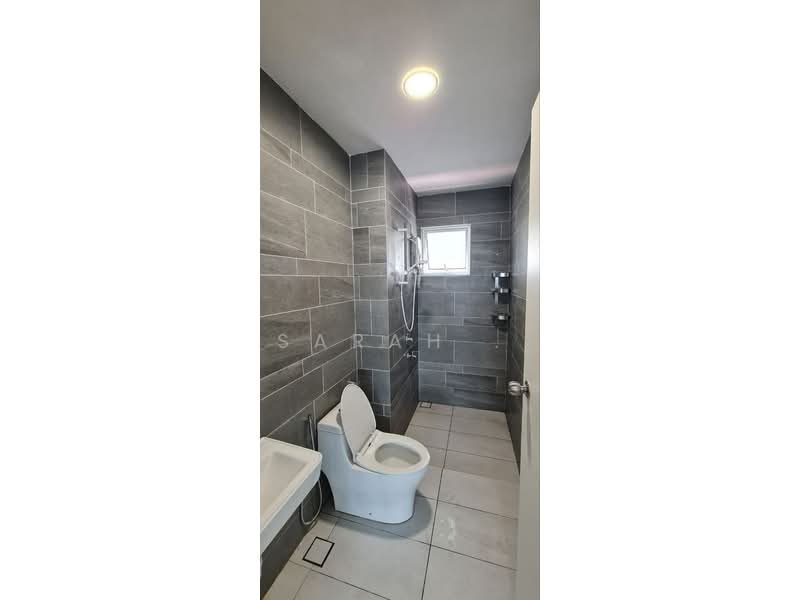 Condominium for Rent at Signature Two - Sarah . - Bathroom - PropertyGuru.com.my