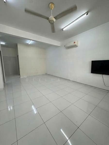 2-storey Terraced House for Rent in Bukit Indah (Iskandar Puteri (Nusajaya)) - Stella Ng - Living Room - PropertyGuru.com.my
