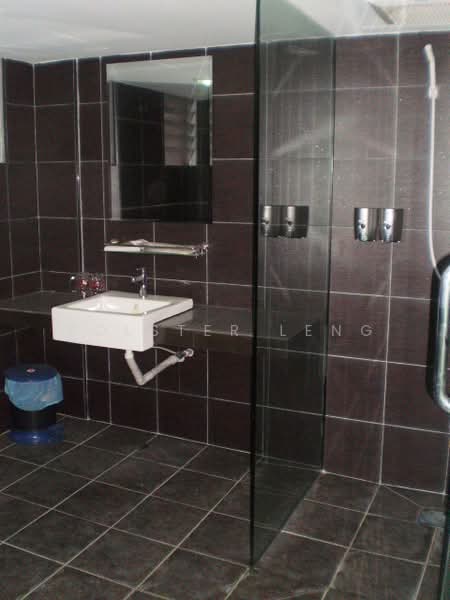 Shop / Office for Rent in Taman Damai Mewah (Kajang) - Volster Leng - Bathroom - PropertyGuru.com.my
