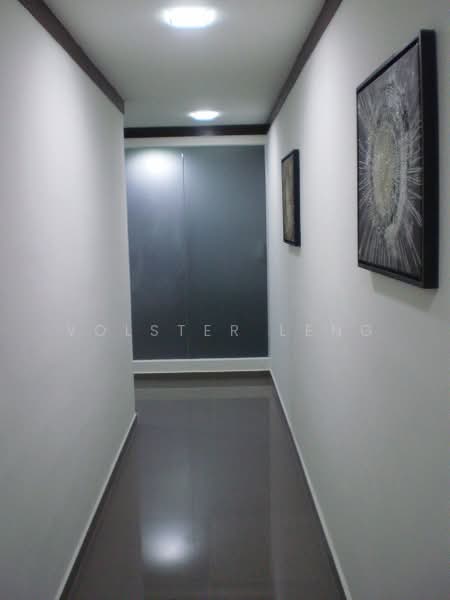 Shop / Office for Rent in Taman Damai Mewah (Kajang) - Volster Leng - Corridor - PropertyGuru.com.my