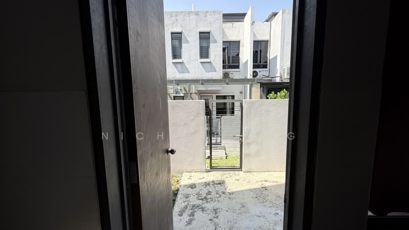 Rumah Teres untuk Dijual di Semenyih (Selangor) - Nichole Ong - Exterior - PropertyGuru.com.my