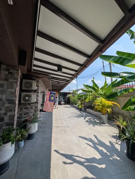 Rumah Teres 1 Tingkat untuk Dijual di Taman Teluk Gedung Indah (Klang) - Keith Liew - Exterior - PropertyGuru.com.my