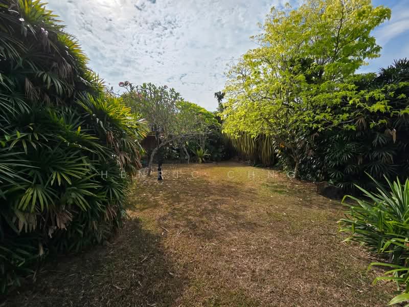 Bungalow for Sale in Taman Bukit Rinting (Masai) - Henric Chng - Garden - PropertyGuru.com.my