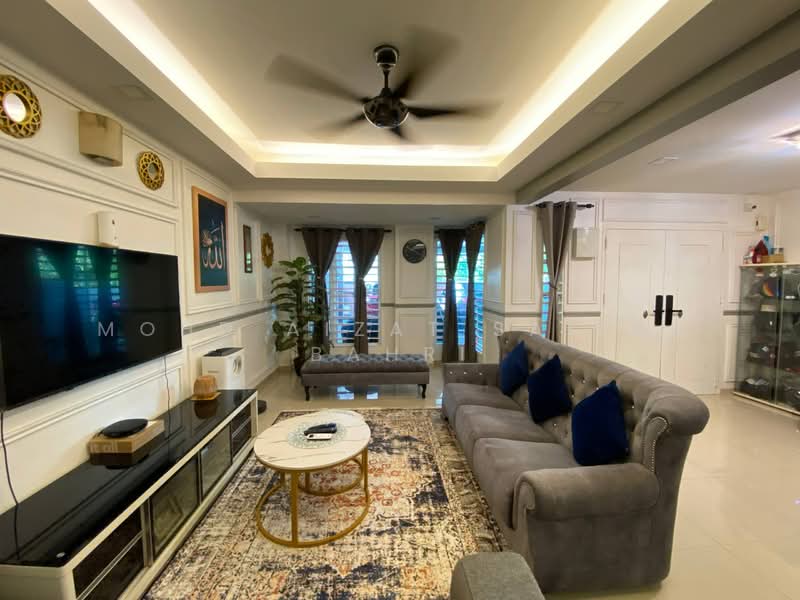 2-storey Terraced House for Sale in Bandar Baru Bangi (Selangor) - Mohd Aizat Saiful Bahri - Living Room - PropertyGuru.com.my