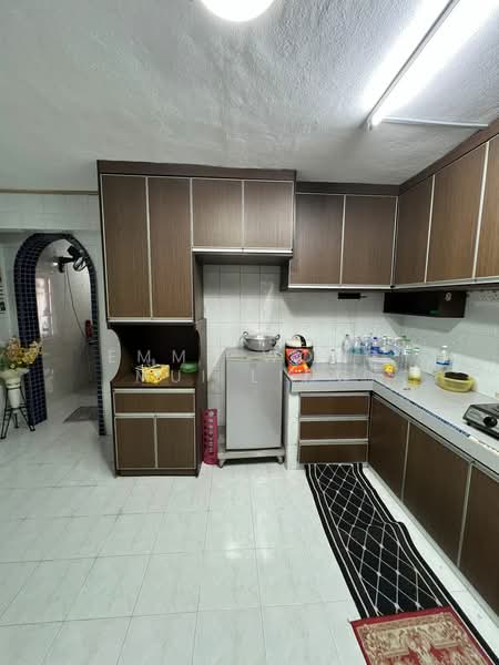 2-storey Terraced House for Sale in Batu Caves (Selangor) - Emma Wong Mui Ling - Kitchen - PropertyGuru.com.my