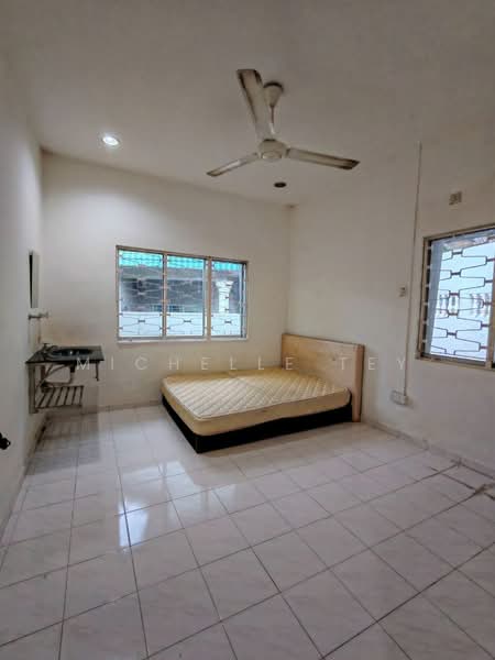 Rumah Banglo untuk Disewa di Taman Majidee (Johor Bahru) - Michelle Tey - Bedroom - PropertyGuru.com.my