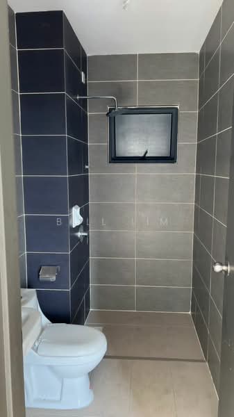 Condominium for Sale at The Henge - Bill Lim - Bathroom - PropertyGuru.com.my