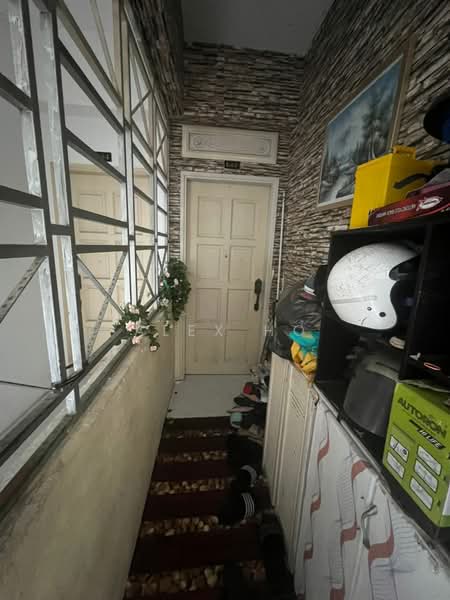 Kondominium untuk Dijual di Eden Seaview Condominium - Alex Ho - Entrance - PropertyGuru.com.my