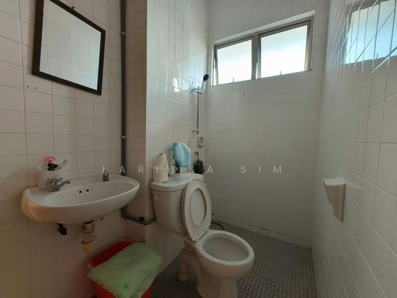 Rumah Berkembar untuk Dijual di Johor Bahru (Johor) - Larissa Sim - Bathroom - PropertyGuru.com.my
