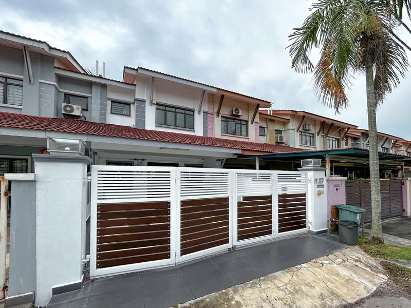 2-storey Terraced House for Sale in Pelabuhan Klang (Selangor) - Aeric Petrelli Goh - Exterior - PropertyGuru.com.my