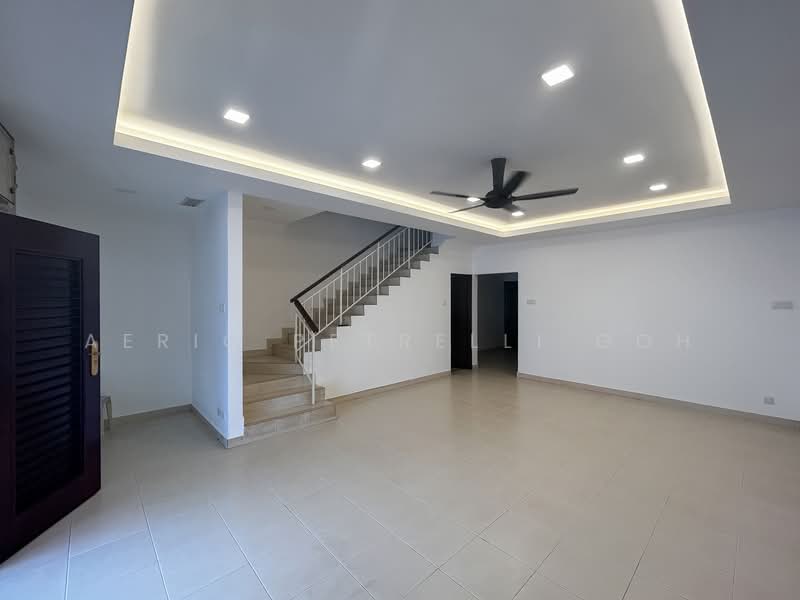 2-storey Terraced House for Sale in Pelabuhan Klang (Selangor) - Aeric Petrelli Goh - Living Room - PropertyGuru.com.my