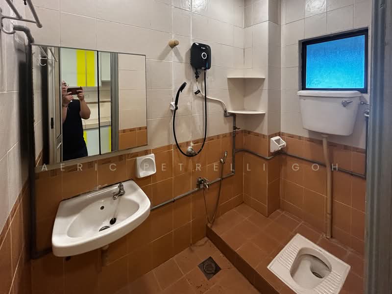 2-storey Terraced House for Sale in Pelabuhan Klang (Selangor) - Aeric Petrelli Goh - Bathroom - PropertyGuru.com.my