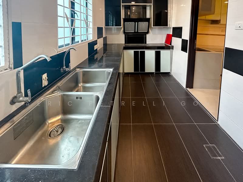 2-storey Terraced House for Sale in Pelabuhan Klang (Selangor) - Aeric Petrelli Goh - Kitchen - PropertyGuru.com.my