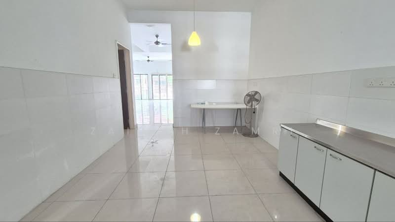 2-storey Terraced House for Sale in Alam Impian (Shah Alam) - Zaimah Zamri - Kitchen - PropertyGuru.com.my