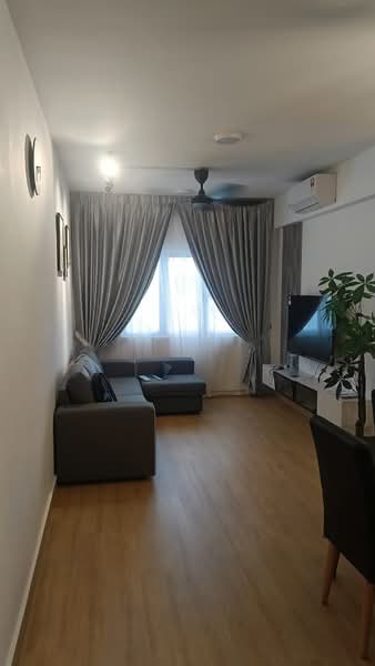 Pangsapuri untuk Disewa di Residensi Akasia Jubilee - Ken Chen - Living Room - PropertyGuru.com.my