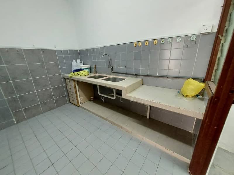 Kondominium untuk Dijual di Miharja Condominium - Zen Law - Kitchen - PropertyGuru.com.my