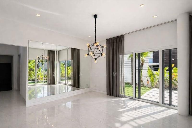 Bungalow House untuk Dijual di Sunway Damansara (Kota Damansara) - Adzura Zamedin - Living Room - PropertyGuru.com.my