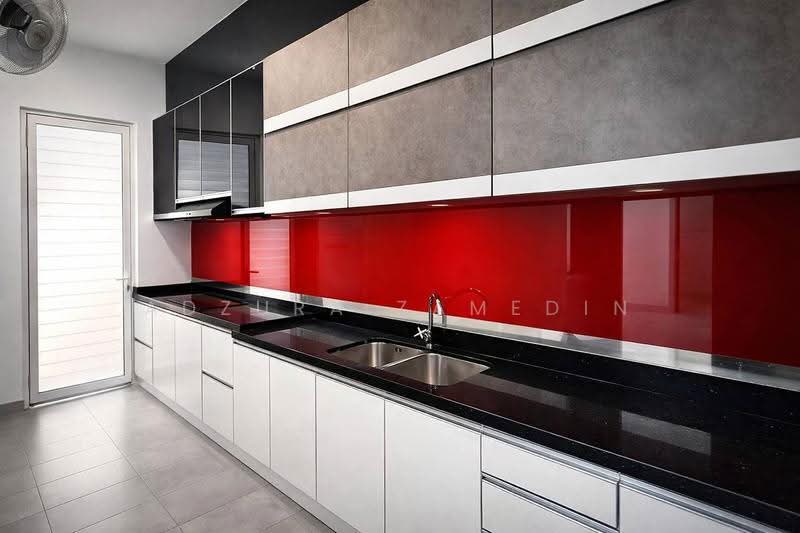 Bungalow House untuk Dijual di Sunway Damansara (Kota Damansara) - Adzura Zamedin - Kitchen - PropertyGuru.com.my