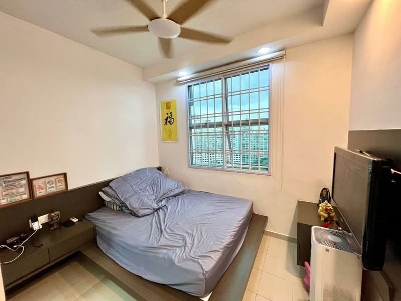 Pangsapuri untuk Dijual di Lake View Suites - Alan Toh - Bedroom - PropertyGuru.com.my