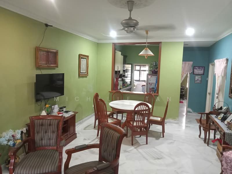 Townhouse for Sale in Alam Damai (Cheras) - Michelle Tan - Living Room - PropertyGuru.com.my