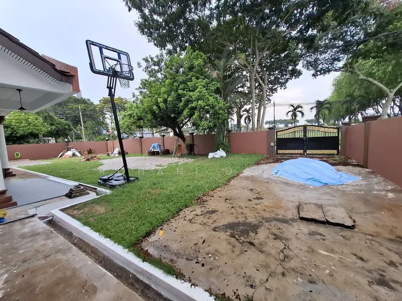 Rumah Berkembar untuk Disewa di Kelana Jaya (Petaling Jaya) - Rohani Daud - Garden - PropertyGuru.com.my