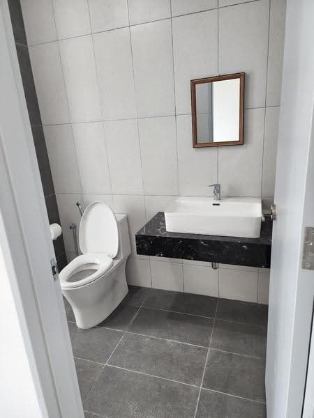 Kediaman Servis untuk Disewa di Ruby Seapark - Jc Lee - Bathroom - PropertyGuru.com.my