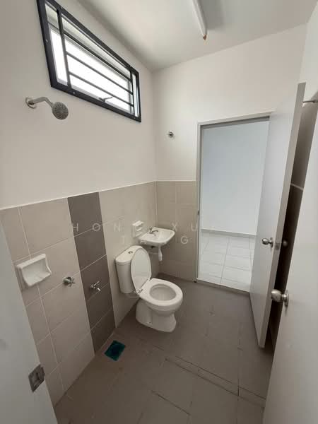 Terraced House for Sale in Pasir Gudang (Johor) - Hong Xuan Tang - Bathroom - PropertyGuru.com.my