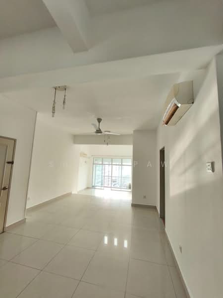 Condominium for Sale at Bayan Villa, Seri Kembangan - Shawn Paw - Living Room - PropertyGuru.com.my