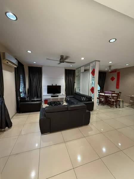 Cluster House for Rent in Taman Gaya (Ulu Tiram) - Shereen Wong - Living Room - PropertyGuru.com.my