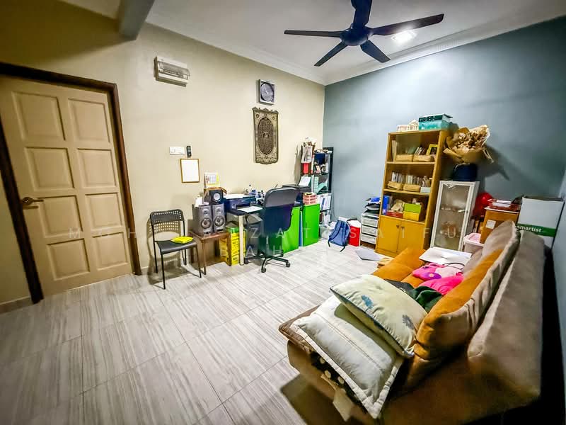 2-storey Terraced House for Sale in Bandar Baru Bangi (Selangor) - Mohd Aizat Saiful Bahri - PropertyGuru.com.my