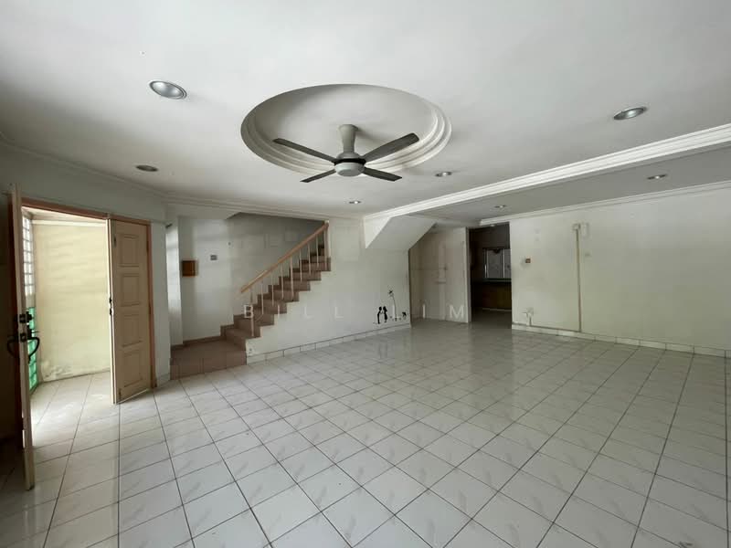 2-storey Terraced House for Sale in Sungai Buloh (Selangor) - Bill Lim - Living Room - PropertyGuru.com.my