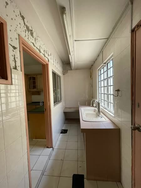 2-storey Terraced House for Sale in Sungai Buloh (Selangor) - Bill Lim - Kitchen - PropertyGuru.com.my