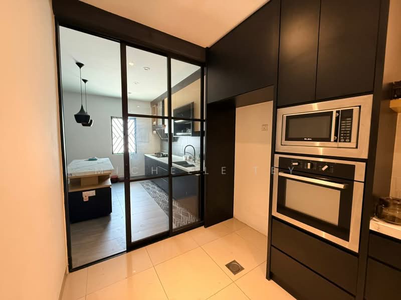 2-storey Terraced House for Rent in Taman Pelangi Indah (Ulu Tiram) - Michelle Tey - Kitchen - PropertyGuru.com.my