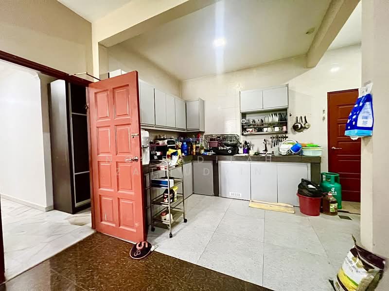 Bungalow for Sale in Seksyen 9 (Shah Alam) - NORFADILAH ZAINUDDIN - Kitchen - PropertyGuru.com.my