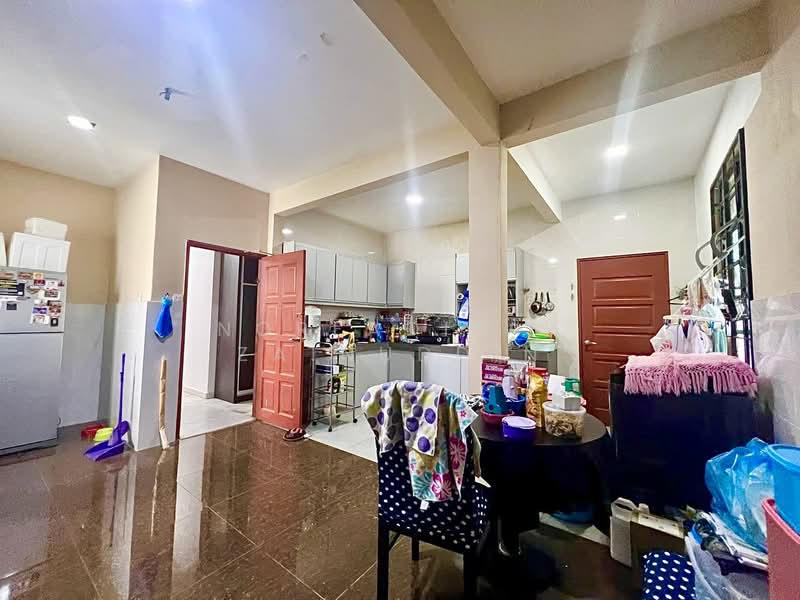Bungalow for Sale in Seksyen 9 (Shah Alam) - NORFADILAH ZAINUDDIN - Kitchen - PropertyGuru.com.my