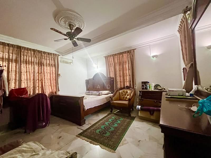 Bungalow for Sale in Seksyen 9 (Shah Alam) - NORFADILAH ZAINUDDIN - Bedroom - PropertyGuru.com.my