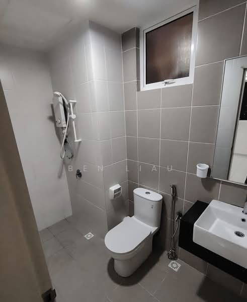 Kondominium untuk Disewa di Ideal Residency - Ben Liau - Bathroom - PropertyGuru.com.my