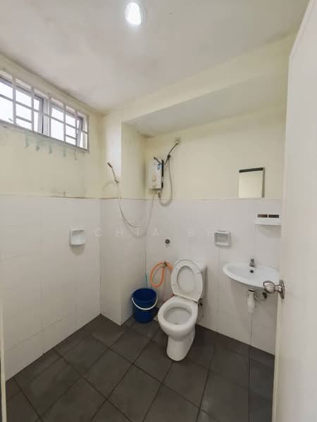 Servis Apartment untuk Dijual di Tebrau City Residences - Chia BH - Bathroom - PropertyGuru.com.my