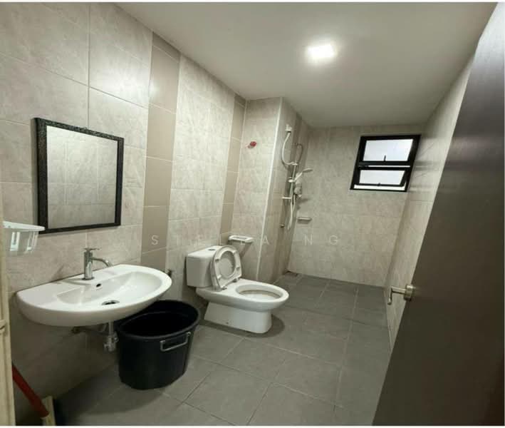 Servis Apartment untuk Disewa di Sky Breeze Service Apartment - Stella Ng - Bathroom - PropertyGuru.com.my