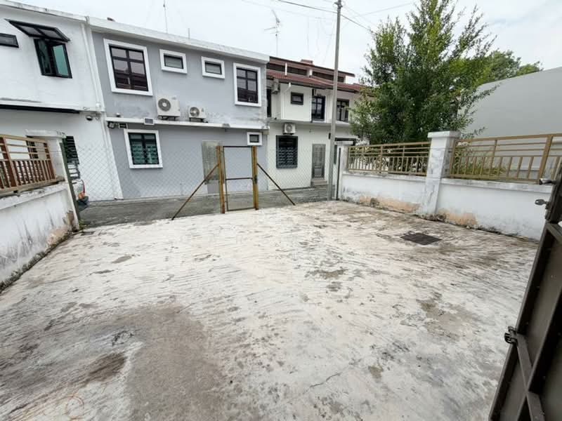 2-storey Terraced House for Sale in Taman Pelangi Indah (Ulu Tiram) - Carson . - Exterior - PropertyGuru.com.my