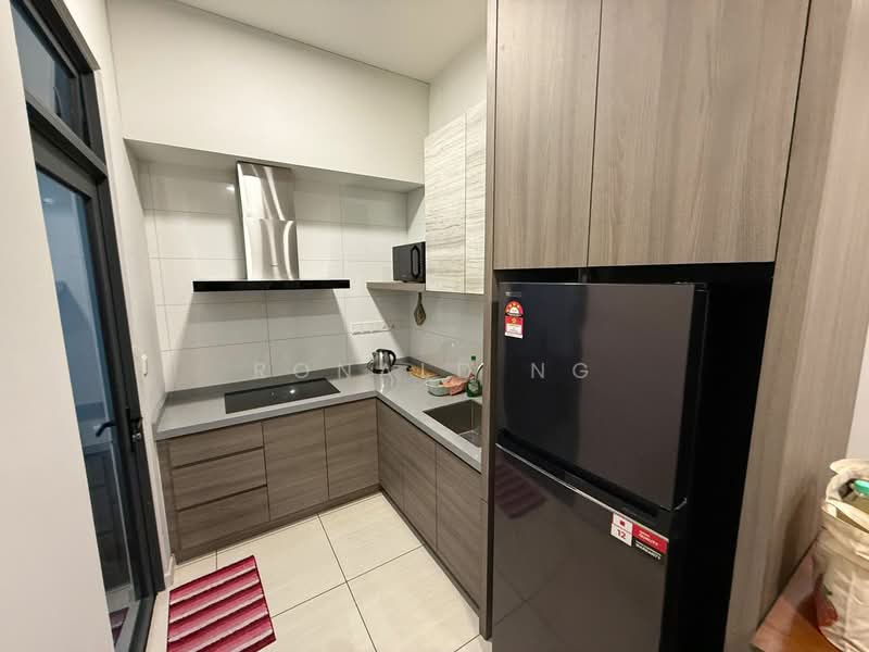 Kondominium untuk Disewa di Queens Residences Q1 @ Queens Waterfront - Ronald Ng - Kitchen - PropertyGuru.com.my