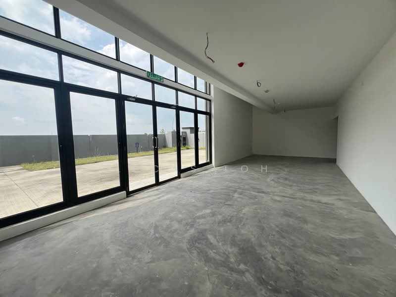 Warehouse for Rent in Sungai Buloh (Selangor) - Lucas Toh - Interior - PropertyGuru.com.my