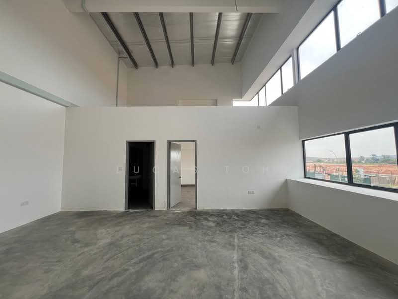 Warehouse for Rent in Sungai Buloh (Selangor) - Lucas Toh - PropertyGuru.com.my