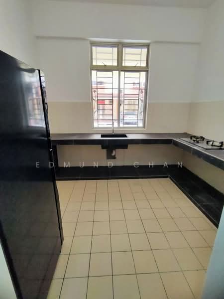 Townhouse for Rent in Johor Bahru (Johor) - Edmund Chan - Kitchen - PropertyGuru.com.my